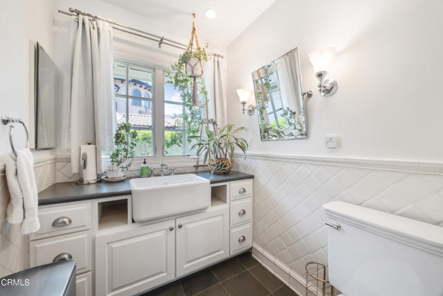 Detail Gallery Image 40 of 69 For 9670 Crystal View Dr., Tujunga,  CA 91042 - 3 Beds | 2 Baths