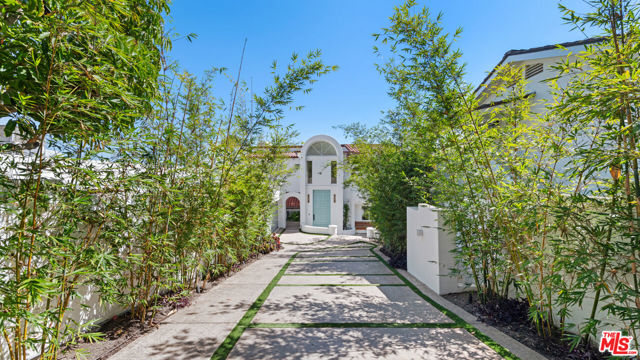 31654 Broad Beach Road photo 4