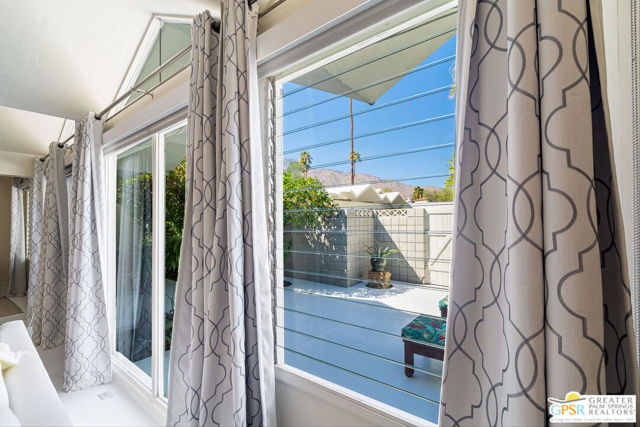 1772 S Araby Drive, Palm Springs CA: https://media.crmls.org/mediaz/37f09126-c0ce-4f8b-a332-3f31e944af6f.jpg
