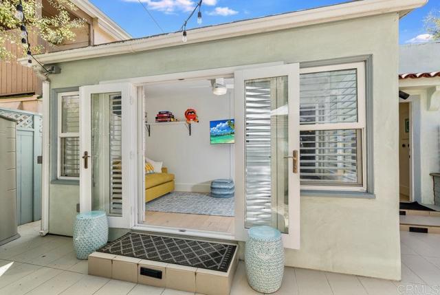 Detail Gallery Image 35 of 48 For 818 7th St, Coronado,  CA 92118 - 4 Beds | 2 Baths