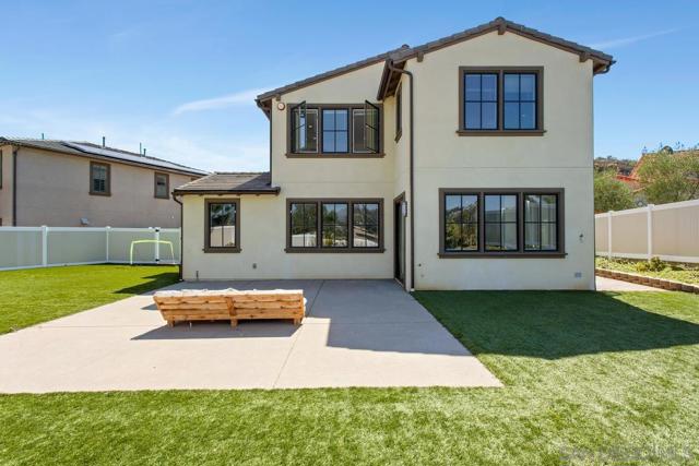 12410 Aria Ct, Poway CA: https://media.crmls.org/mediaz/37f19a27-4090-4702-93ac-bd7697826df8.jpg