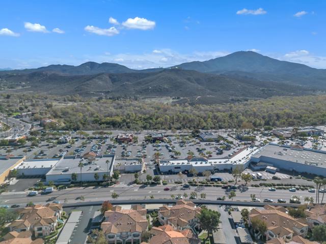 Detail Gallery Image 33 of 35 For 11442 via Rancho San Diego #157,  El Cajon,  CA 92019 - 3 Beds | 2 Baths