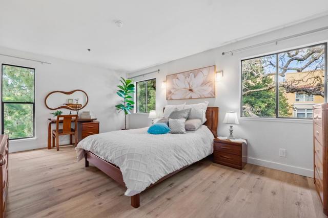 496 W Charleston Road, Palo Alto CA: https://media.crmls.org/mediaz/37f3f604-a13b-4058-804a-f258a4e95850.jpg