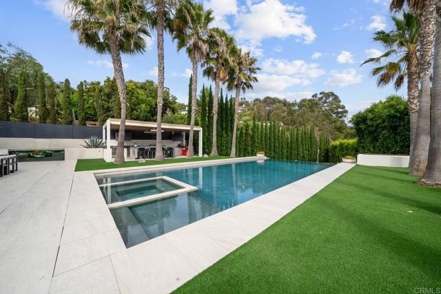 Detail Gallery Image 7 of 50 For 7713 Esterel Dr, La Jolla,  CA 92037 - 5 Beds | 5/1 Baths