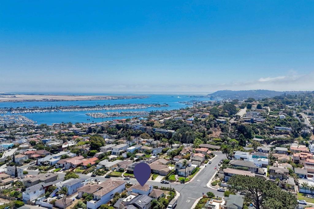 3380 Trumbull St - photo 10