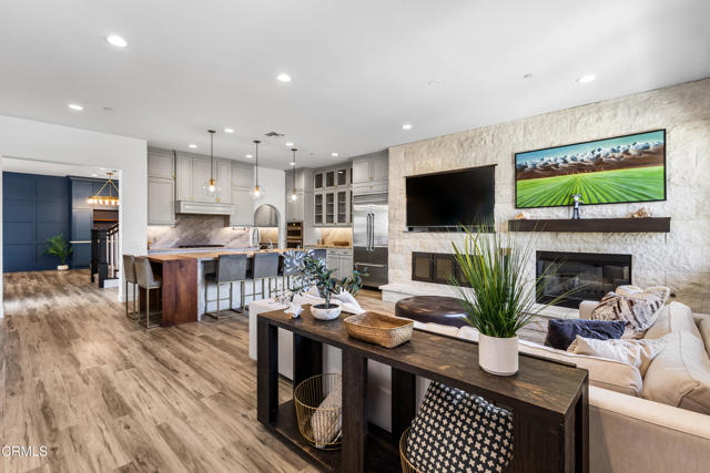 Detail Gallery Image 4 of 57 For 4173 Caribbean St, Oxnard,  CA 93035 - 4 Beds | 3 Baths