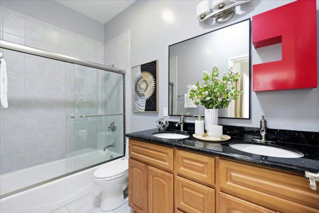 430 Hamilton Street, San Francisco CA: https://media.crmls.org/mediaz/37f71892-41ac-4604-873d-641ee44e9d68.jpg