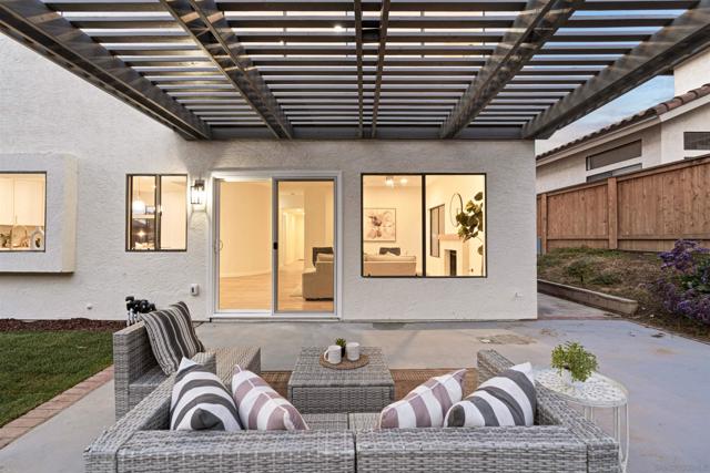 2064 White Birch Dr, Vista CA: https://media.crmls.org/mediaz/37f7b915-07d3-4bd2-9ab0-a64674ddbb13.jpg