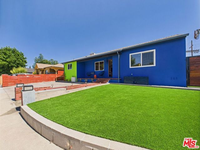 17660 Martha Street, Encino CA: https://media.crmls.org/mediaz/37f80d65-2d0c-489a-b5b5-a9bfd1574a14.jpg