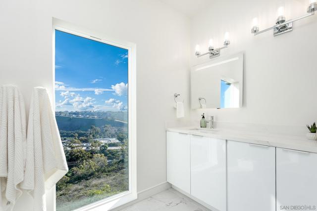 Image 15 of 50 For 7901 Avenida Kirjah  Apn: 346-8