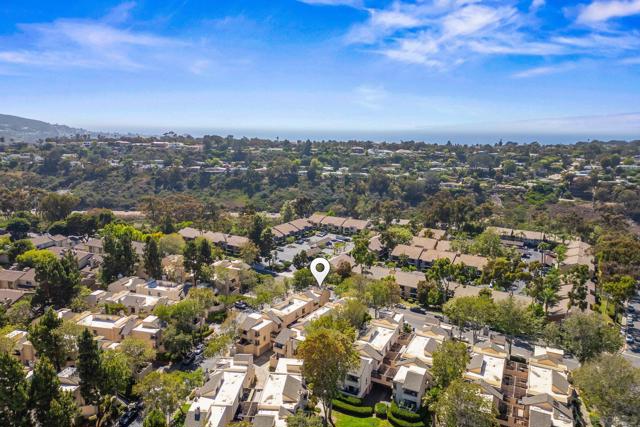 8451 Via Mallorca Unit 31, La Jolla CA: https://media.crmls.org/mediaz/37f8a765-1381-40a7-9b79-34722c63163a.jpg