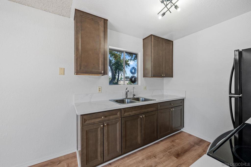 11175 Kelowna Rd - photo 12