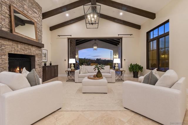 7545 Top O The Morning Way, San Diego CA: https://media.crmls.org/mediaz/37fa566e-1ba2-4b97-9e3b-76b4122b46c1.jpg