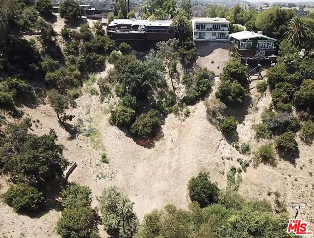 4601 Ensenada Drive, Woodland Hills CA: https://media.crmls.org/mediaz/37fa6de8-cb1c-4d1e-86f5-b961b3550c6c.jpg