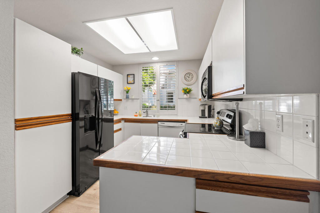 MLS #219136372DA image #8