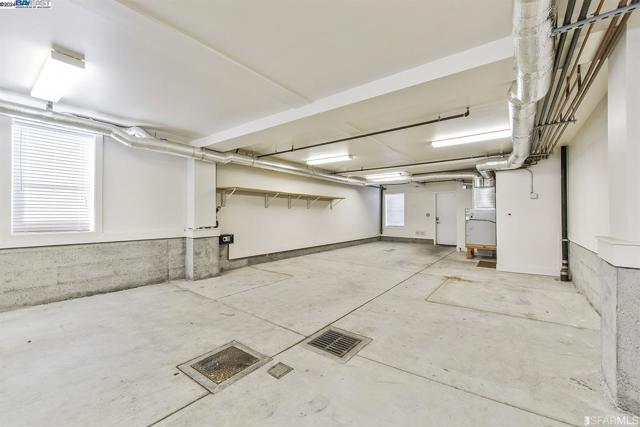 Image 6 of 34 For 371 6th Avenue