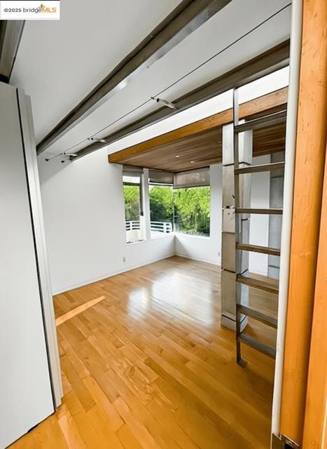 4000 Manzana Lane, Palo Alto CA: https://media.crmls.org/mediaz/37fb1ef7-2028-4dc0-80ae-175ff0915013.jpg