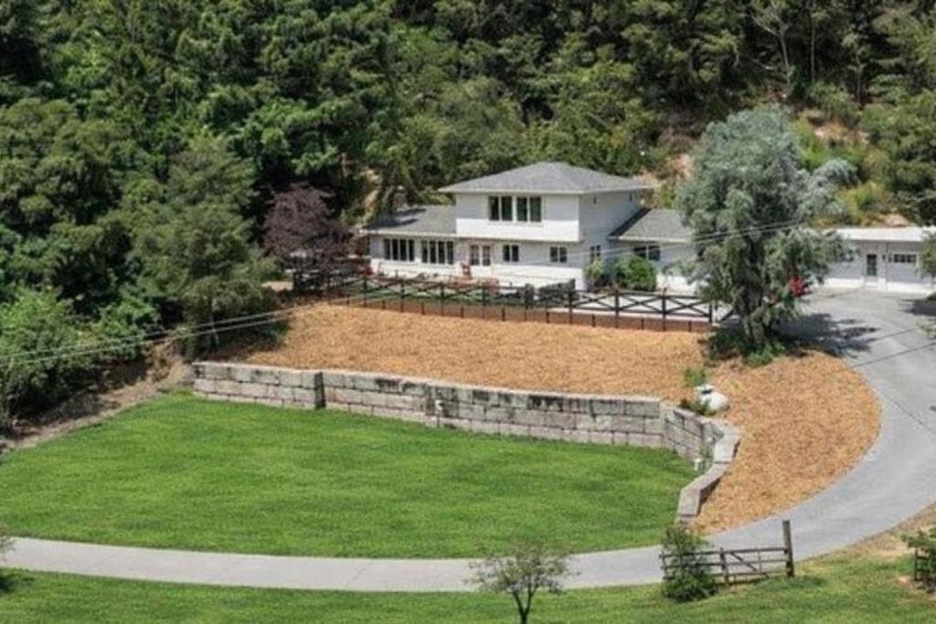 423 Nelson Rd.