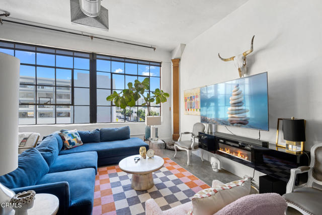 Detail Gallery Image 2 of 39 For 315 E 8th St #301,  Los Angeles,  CA 90014 - 2 Beds | 2 Baths