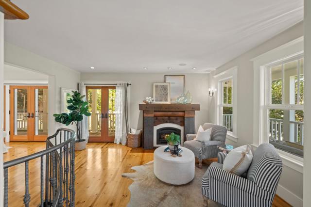 1353 Edgewood Road, Redwood City CA: https://media.crmls.org/mediaz/37fc1904-ef20-4371-9391-20afb2c82da2.jpg