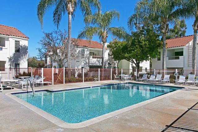 13327 Caminito Ciera, San Diego CA: https://media.crmls.org/mediaz/37fead3a-c22c-4303-bc29-0d839d9dd3fc.jpg
