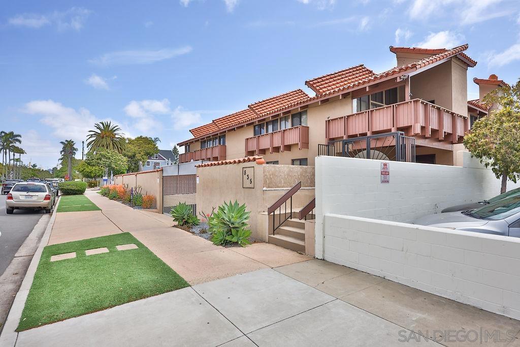 835 D Ave #4