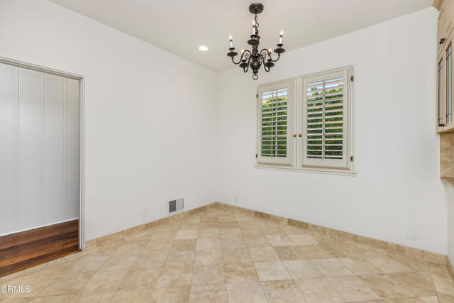 1184 Arden Road, Pasadena CA: https://media.crmls.org/mediaz/37ffe11d-0a6a-48e0-9531-2de1a6afb8f9.jpg