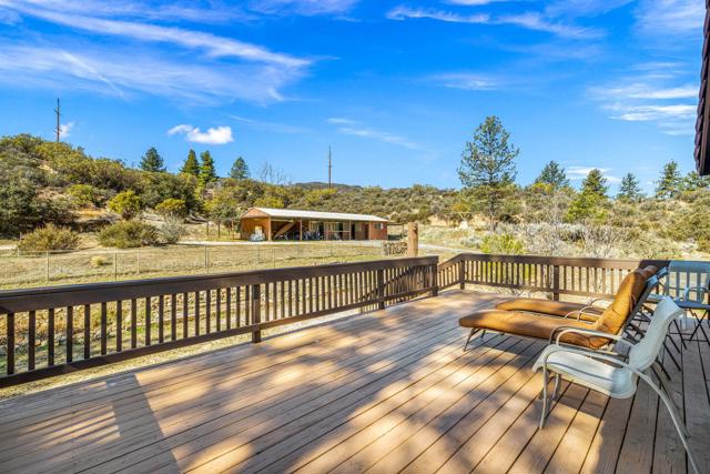 59371 Devils Ladder Road, Mountain Center CA: https://media.crmls.org/mediaz/380019cd-072b-4ec0-909a-1cf70ea128c6.jpg