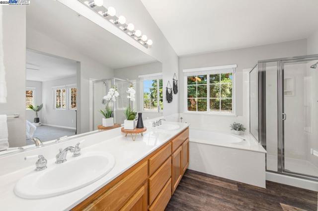 1749 Corte Sueno, Livermore CA: https://media.crmls.org/mediaz/380096c2-b240-488a-be87-f58e4f2fda04.jpg