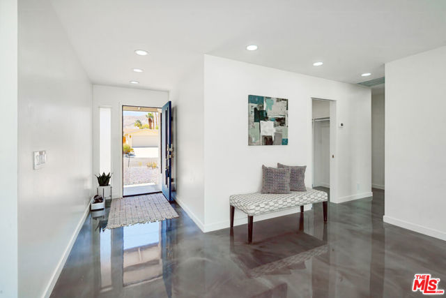 38220 Dorn Road, Cathedral City CA: https://media.crmls.org/mediaz/3800b9c4-6433-4bd6-8c8f-6d67a78e0d65.jpg
