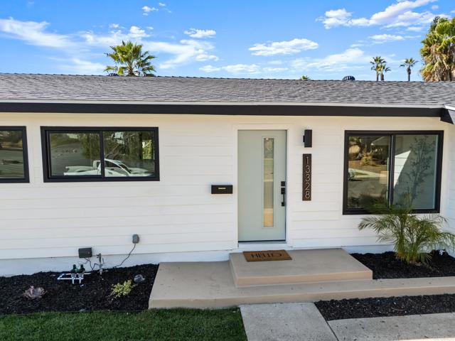 Image 23 of 40 For 13328 Silver Lake Dr