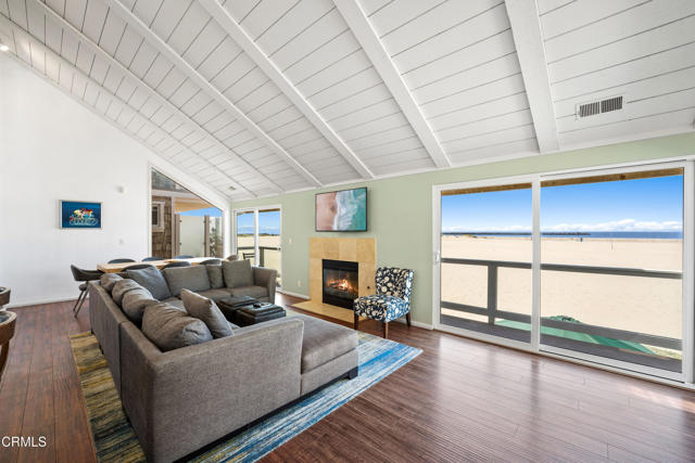 Detail Gallery Image 1 of 38 For 3371 Ocean Dr, Oxnard,  CA 93035 - 4 Beds | 3 Baths