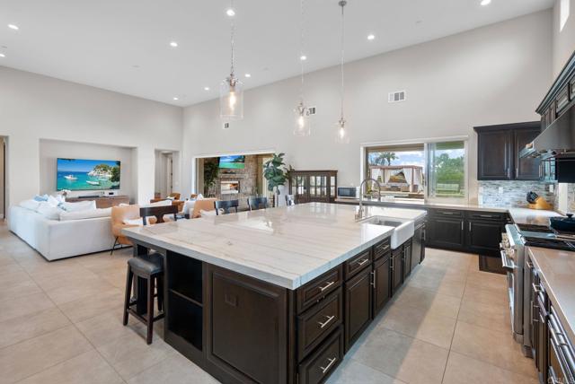 956 Urania Avenue, Encinitas CA: https://media.crmls.org/mediaz/3802e60b-62c7-495d-adc3-27f10d287912.jpg