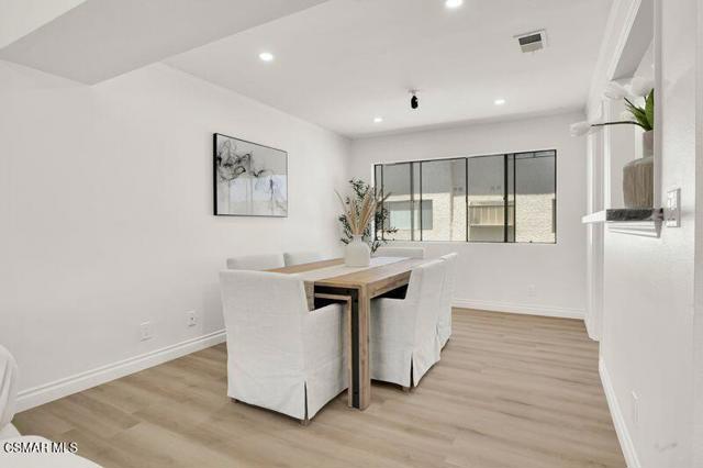 26008 Alizia Canyon Drive, Calabasas CA: https://media.crmls.org/mediaz/3803b3c8-e359-42b6-9f3f-e6c79785f6b1.jpg