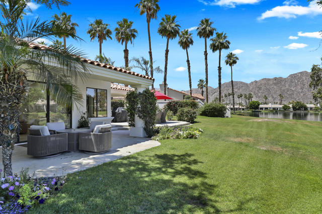 80671 Cherry Hills Drive, La Quinta CA: https://media.crmls.org/mediaz/3805291d-7a28-42a7-83ad-dc8c0244fb1f.jpg