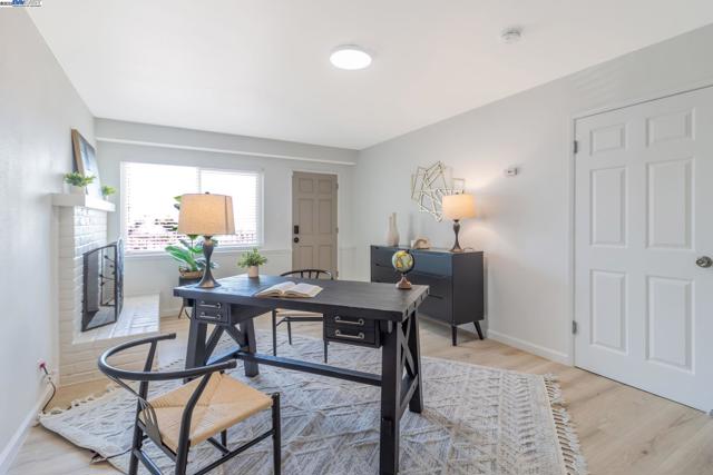 6919 Wilson Way, El Cerrito CA: https://media.crmls.org/mediaz/38055a95-c410-49c7-b134-3c6f4fad434d.jpg