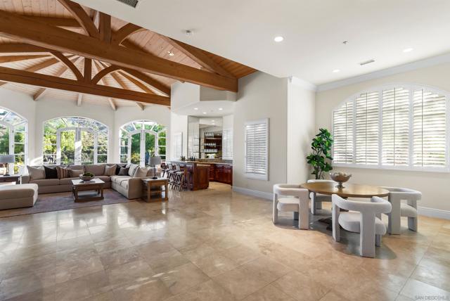 4695 Rancho Verde Trl, San Diego CA: https://media.crmls.org/mediaz/38061580-bb5a-4e35-a656-ffaf09c93075.jpg