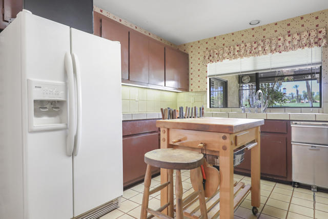43081 Port Maria Road, Bermuda Dunes CA: https://media.crmls.org/mediaz/3806aa94-faa0-4f04-a2e4-43264f35925b.jpg