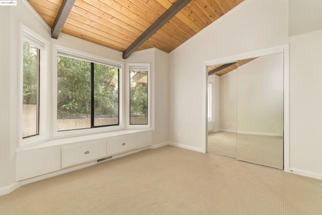 1881 Grand View Drive, Oakland CA: https://media.crmls.org/mediaz/3807260f-8f13-40af-a0e0-7e0d1e27e4cc.jpg