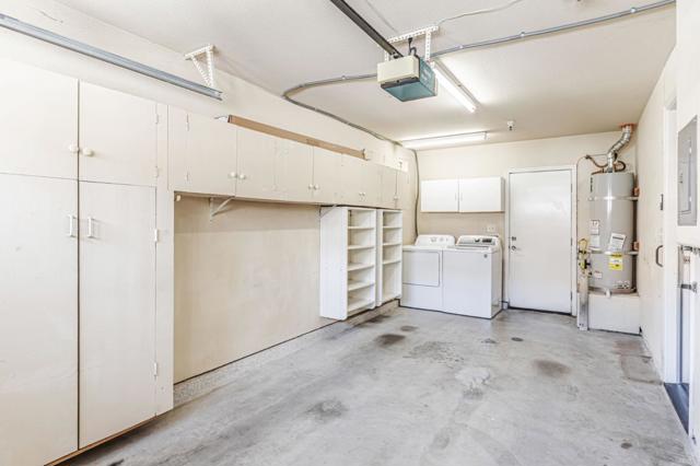 1554 Rosette Way, Gilroy CA: https://media.crmls.org/mediaz/3807ab79-a90d-4aab-9797-da37fee08345.jpg