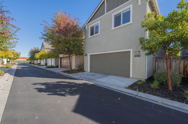 19130 Fallingwater Lane, Marina CA: https://media.crmls.org/mediaz/3807cd71-ad6b-4a02-9022-1089dc902dfc.jpg