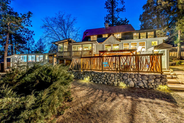 25585 Alderwood St Street, Idyllwild CA: https://media.crmls.org/mediaz/38088361-5de2-410e-96da-3280bfbadcdd.jpg
