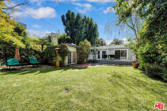 660 S Gretna Green Way, Los Angeles CA: https://media.crmls.org/mediaz/3808938f-3208-4c62-8754-101b7028c202.jpg