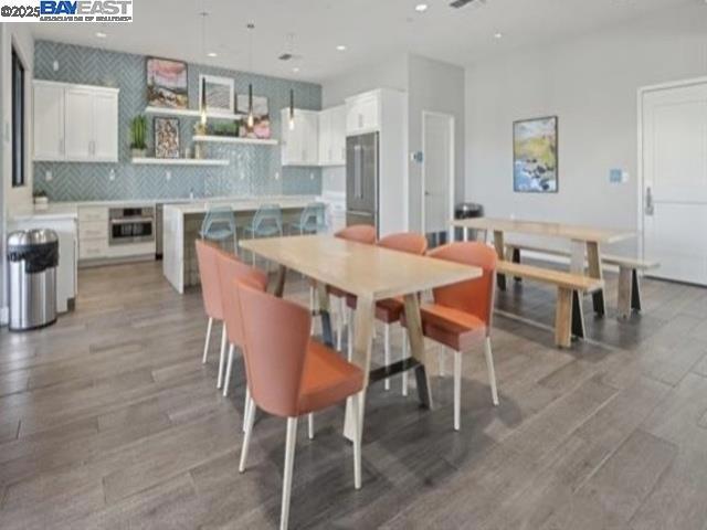 37898 Seafarer Road, Newark CA: https://media.crmls.org/mediaz/38099272-9c88-4e8e-9e27-d812d4ff7d97.jpg