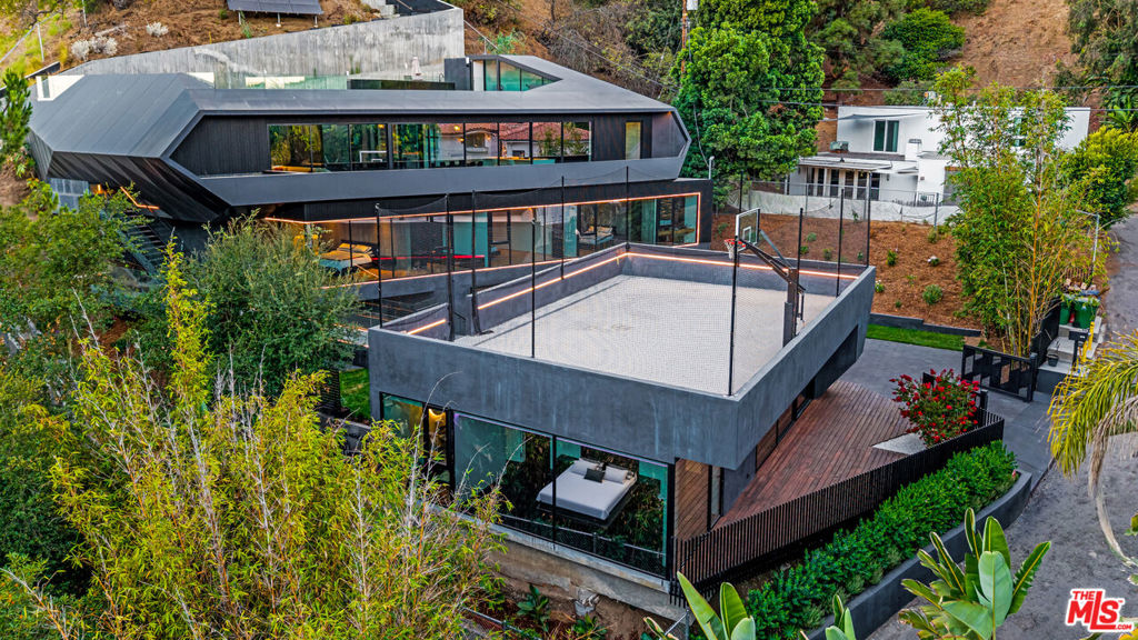 MLS #26986379 image #2