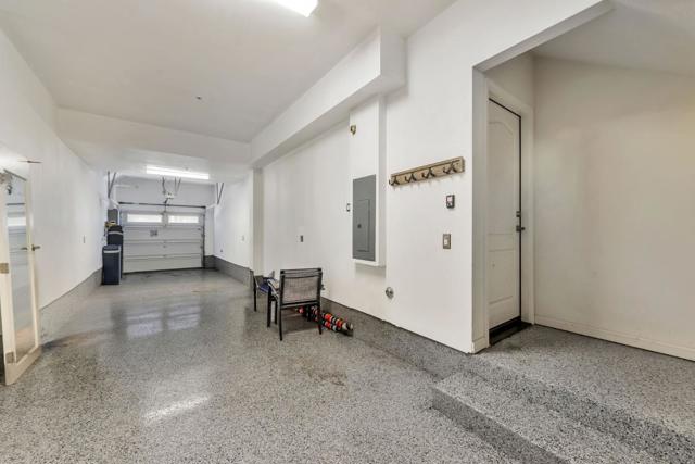 111 Llano De Los Robles Avenue, San Jose CA: https://media.crmls.org/mediaz/3809a011-895f-4051-82f7-cb61ed32fbae.jpg