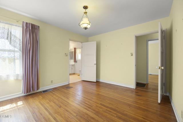 Detail Gallery Image 17 of 30 For 3662 Loma Vista Rd, Ventura,  CA 93003 - 3 Beds | 2 Baths