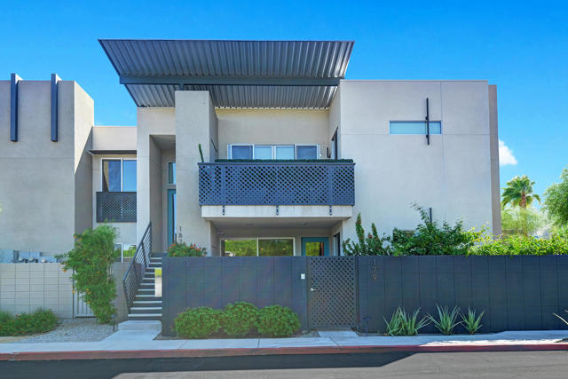 179 The Riv, Palm Springs CA: https://media.crmls.org/mediaz/380a9f1a-3518-425f-b900-8674444037c8.jpg