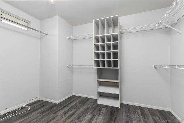 5188 Weymouth Way, Oceanside CA: https://media.crmls.org/mediaz/380ad6a4-0e65-4b10-8018-800fa9792090.jpg