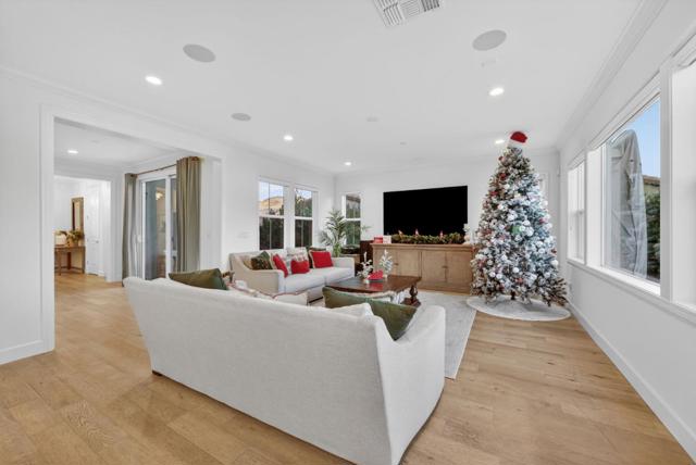 1360 Golden Eagle Drive, Morgan Hill CA: https://media.crmls.org/mediaz/380c5367-9845-447e-a0b1-716aad985308.jpg